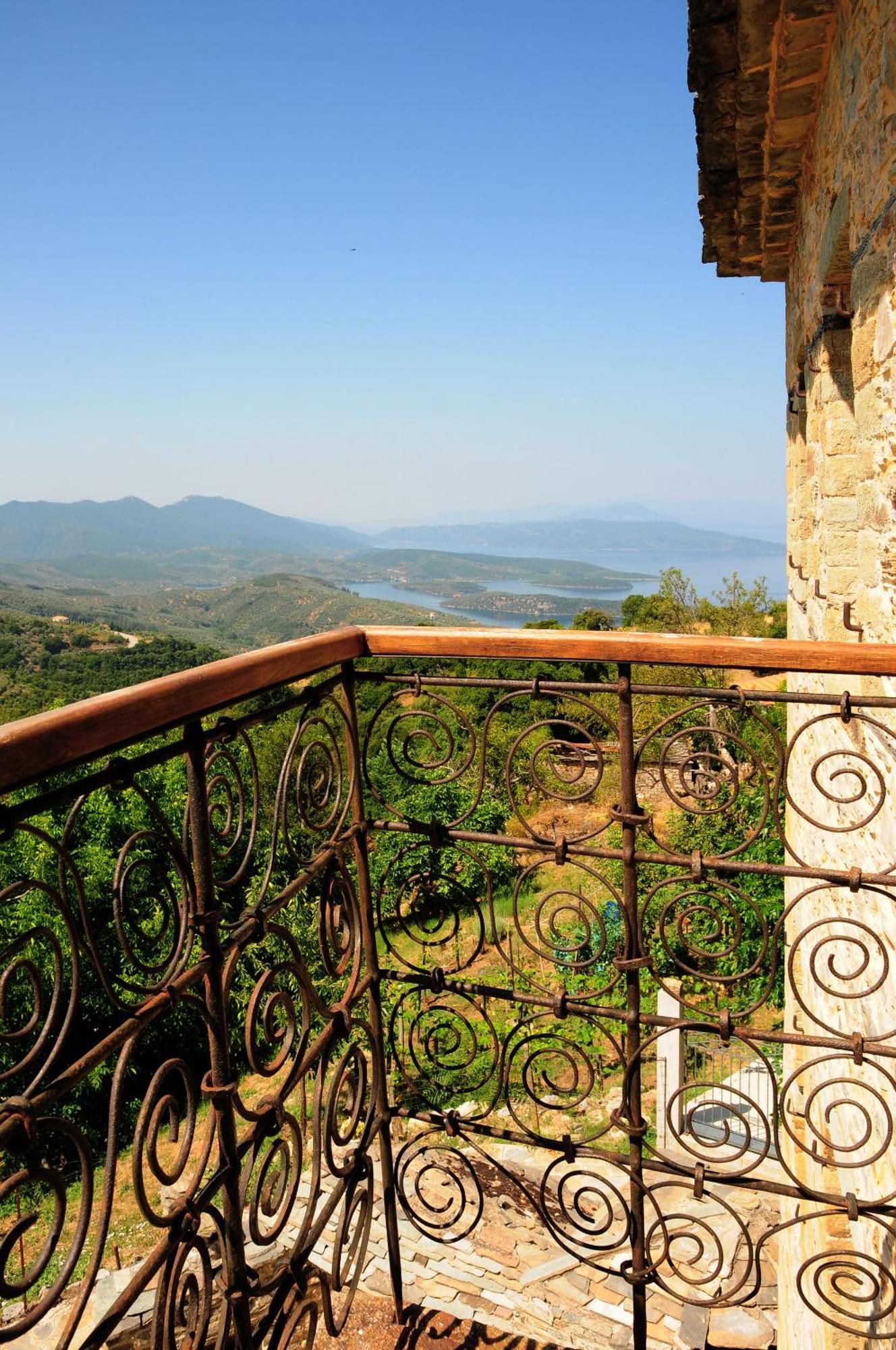Archontiko Parisis Hotel Lafkos Exterior foto