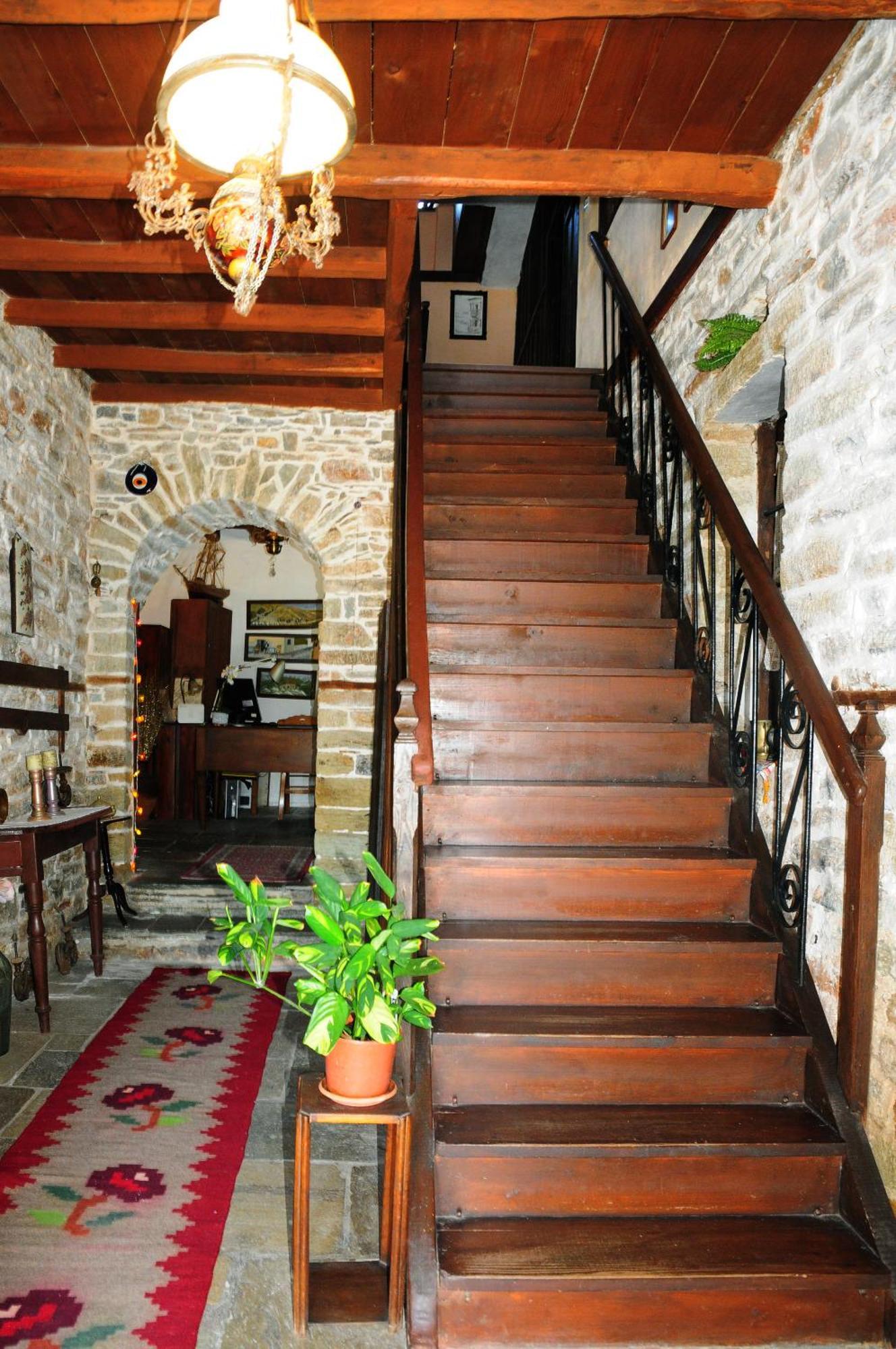 Archontiko Parisis Hotel Lafkos Exterior foto