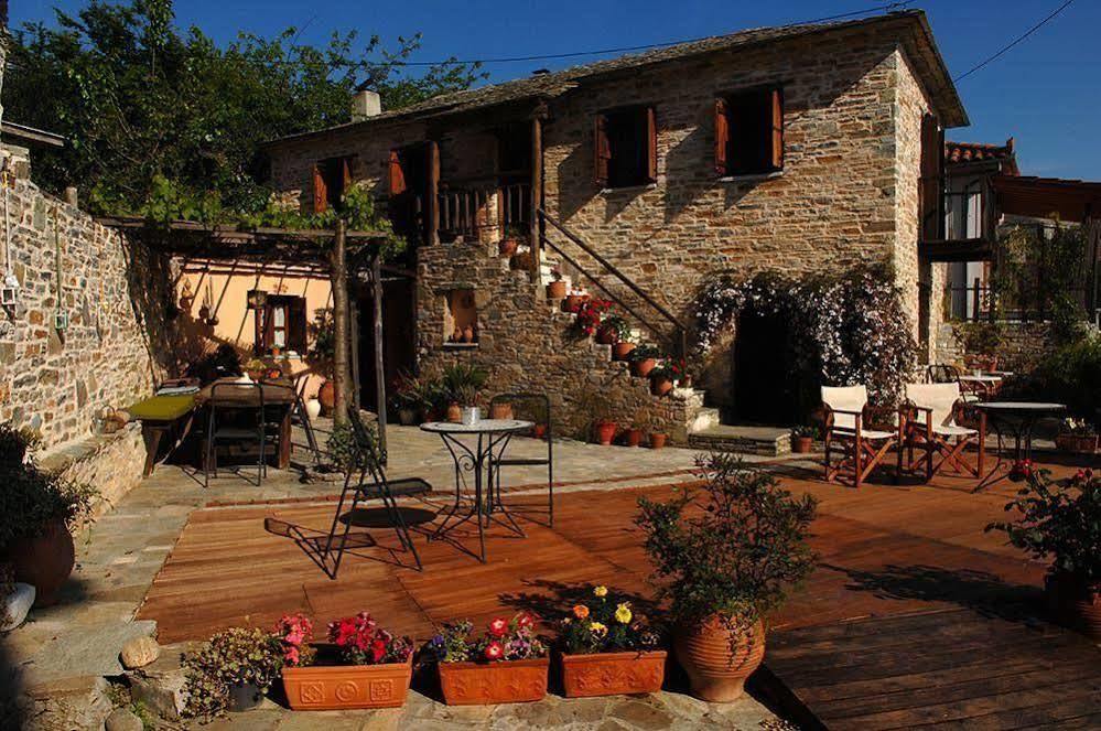 Archontiko Parisis Hotel Lafkos Exterior foto